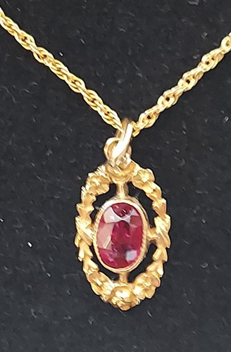 Splendida collana con ciondolo