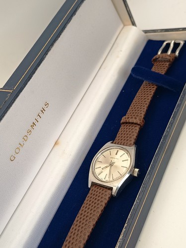 Raro orologio meccanico