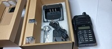 YAESU FT-65R  VHF UHF  PRODOTTO DA ESPOSIZIONE COME NUOVO