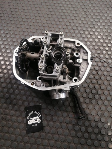 Testa testata lato - testa, bmw