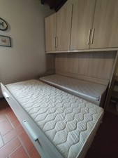 Camera da letto a ponte già