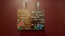 Coppia tavolette decorative legno dipinte a mano con frasi umoristiche souvenir