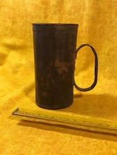 antico mezzo litro di stato in metallo per olio