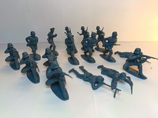 LOTTO 19 SOLDATINI 1:32 AIRFIX