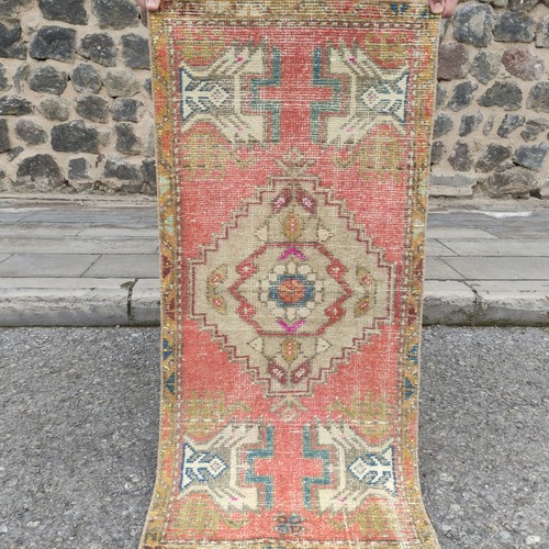 Tappeto piccolo vintage turco