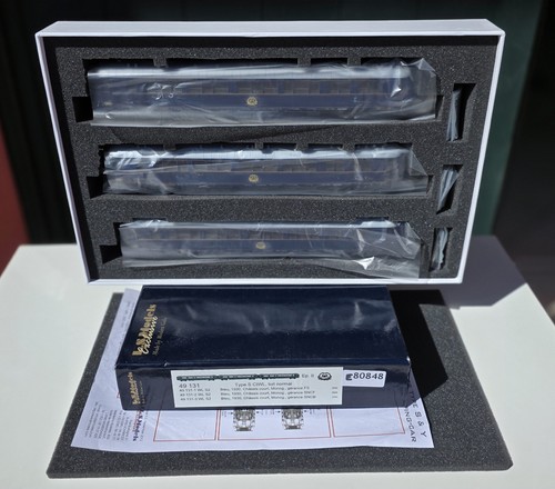 Models 49131 set - l.s., tre