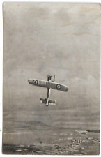 CARTOLINA MILITARE ,REGIA AVIAZIONE - MANOVRE DI UN AEREO CAPRONI - WW1