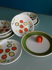 "GUALDO TADINO" Lotto 9 piatti dipinte a mano, ceramica vintage.