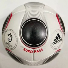 Adidas Europass Soccer 2008 |