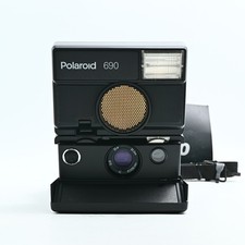 Fotocamera Polaroid 690 punta