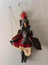 Vecchio e antico pupo