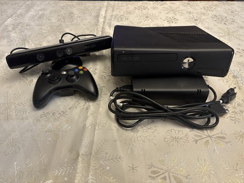 Xbox 360 slim 4gb - 360, as-is