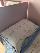 letto singolo con materasso