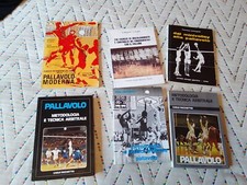 BLOCCO DI 6 LIBRI TUTTI SULLA   : '  PALLAVOLO  '   !!!!