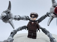LEGO® Marvel Minifigure Doc