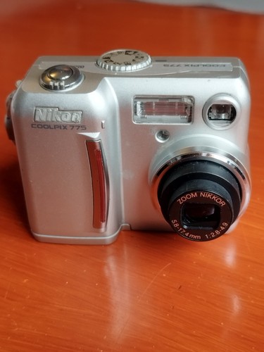 Nikon coolpix 775 - 775,