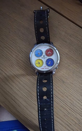 Orologio multifuso orario