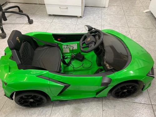 Lamborghini verde macchina - lamborghini,