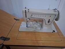 Macchina da cucire Singer 239