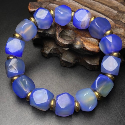Bracciale amuleto perle