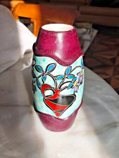 Particolare vaso in ceramica