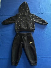 Completo Tutina Nike Taglia 18M/80-86cm Colore Nero con Loghi Oro