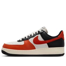 Nike Air Force 1 07 LV8