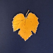 PLACCA SMALTATA STEMMA TARGA SMALTI A FUOCO FOGLIA DI VITE AMERICANA