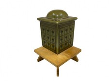 Mobili per casa delle bambole