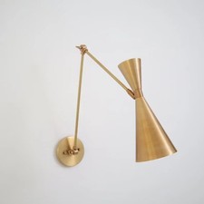 Lampada da parete moderna