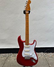 David gilmour red fender - red,