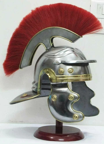 Elmetto centurione romano