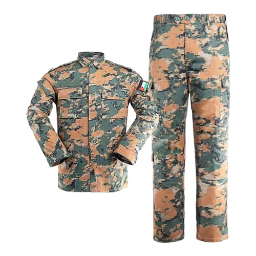 Uniforme militare mimetica