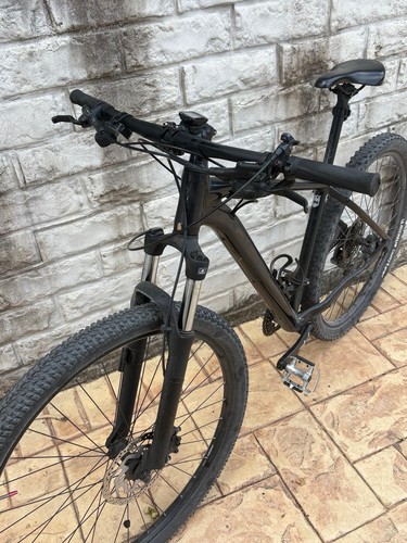 Bicicletta mountain bike - bicicletta,