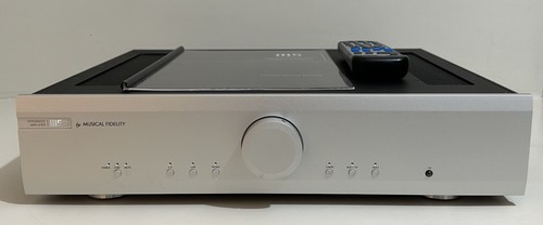 Amplificatore stereo integrato