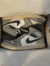 Air Jordan 1 Mid Light grigio