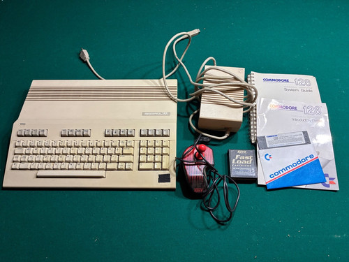 Computer commodore 128 c128 - 128,