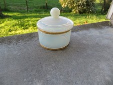 ancienne boite en opaline de