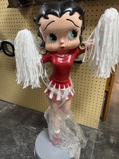 Statua Betty Boop Pom