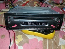 autoradio marca sony modello cdx-s2000 legge cd mp3 a un uscita rca  pot  50 x 4