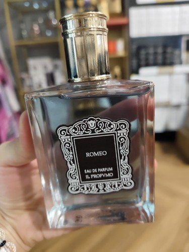 Profumo - il,