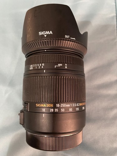 Sigma 250 3 5 6 - sigma, f/3.5-6.3