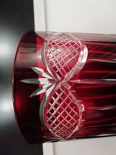  bicchiere rosso da collezione in vetro scanalato con decori in trasparenza