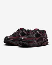 IB8929-002 Nike Zoom Vomero 5