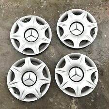Mercedes-Benz E W210 4 hubcaps/copricerchi R/16 2104010324