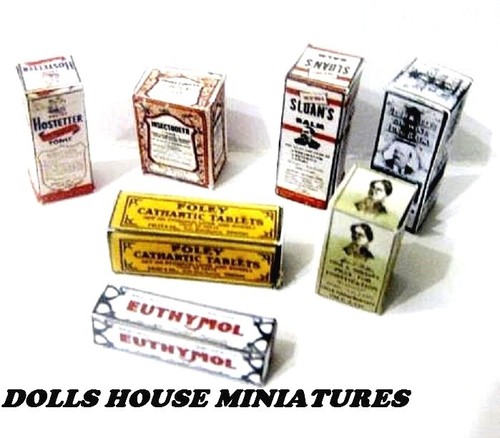 Oggetti miniatura stile - in,