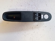 PULSANTIERA ANTERIORE SINISTRA PER FIAT Punto EVO 735500050 (09>12)