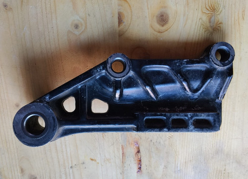 Yamaha 350 ypvs bracket - lc,