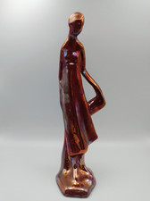 Scultura Di Donna In Ceramica