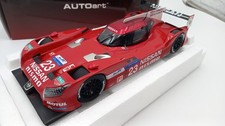  AA81578 Autoart Nissan GT-R LM Nismo 2015 n.23 1/18